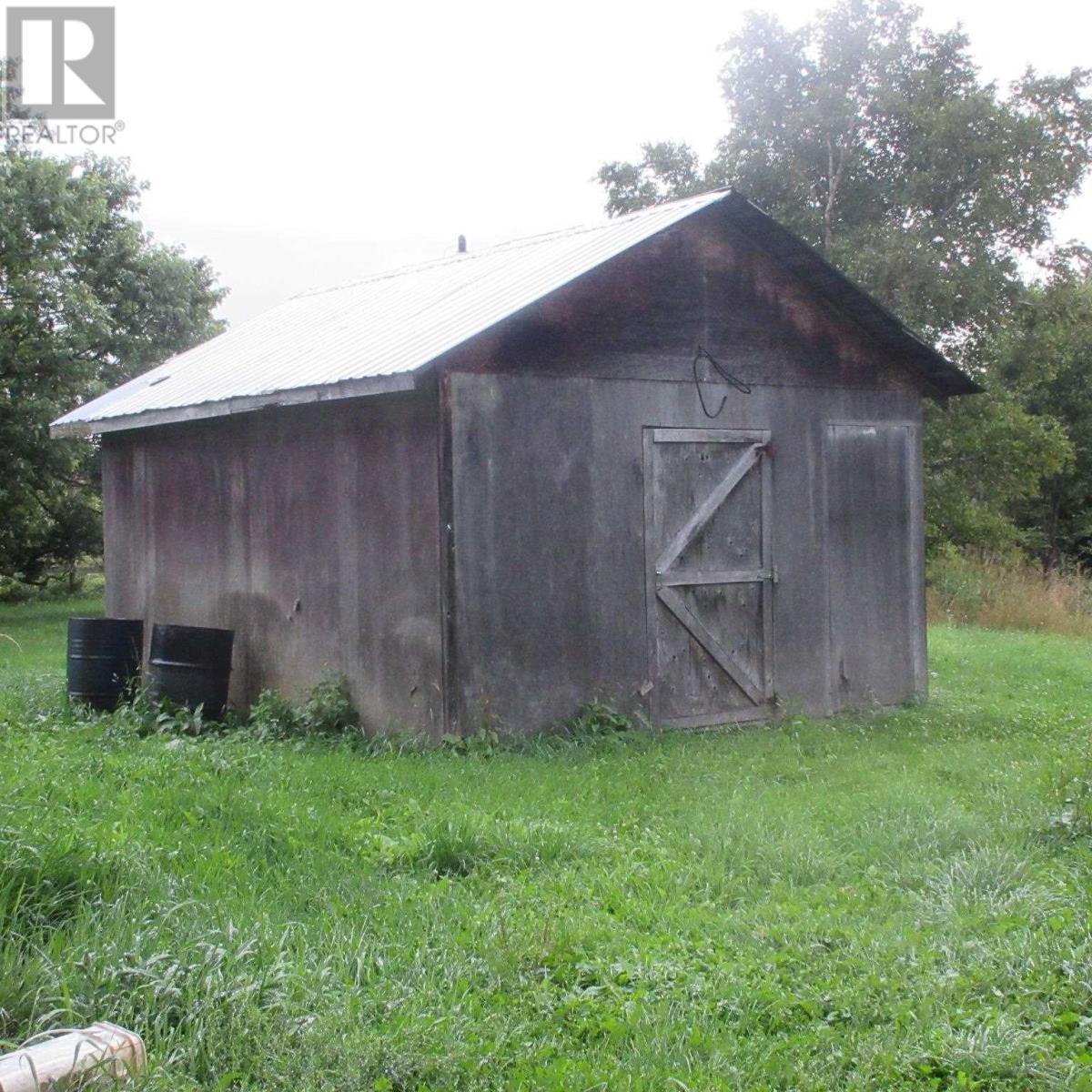 Photo 8 of 3389 Second Lin W, Prince Township ON