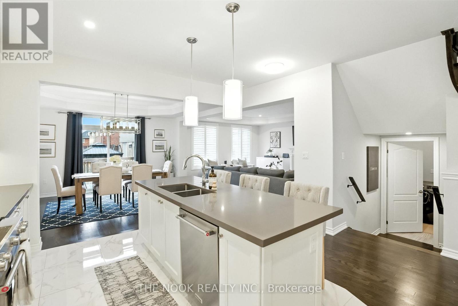 Photo 12 of 207 Crombie Street, Clarington ON