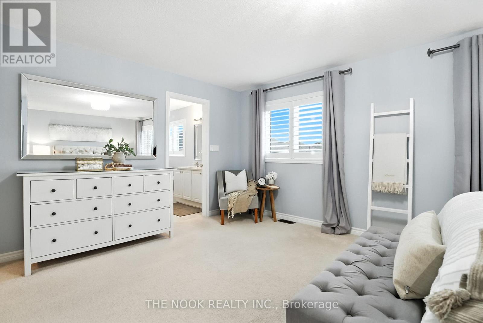 Photo 23 of 207 Crombie Street, Clarington ON