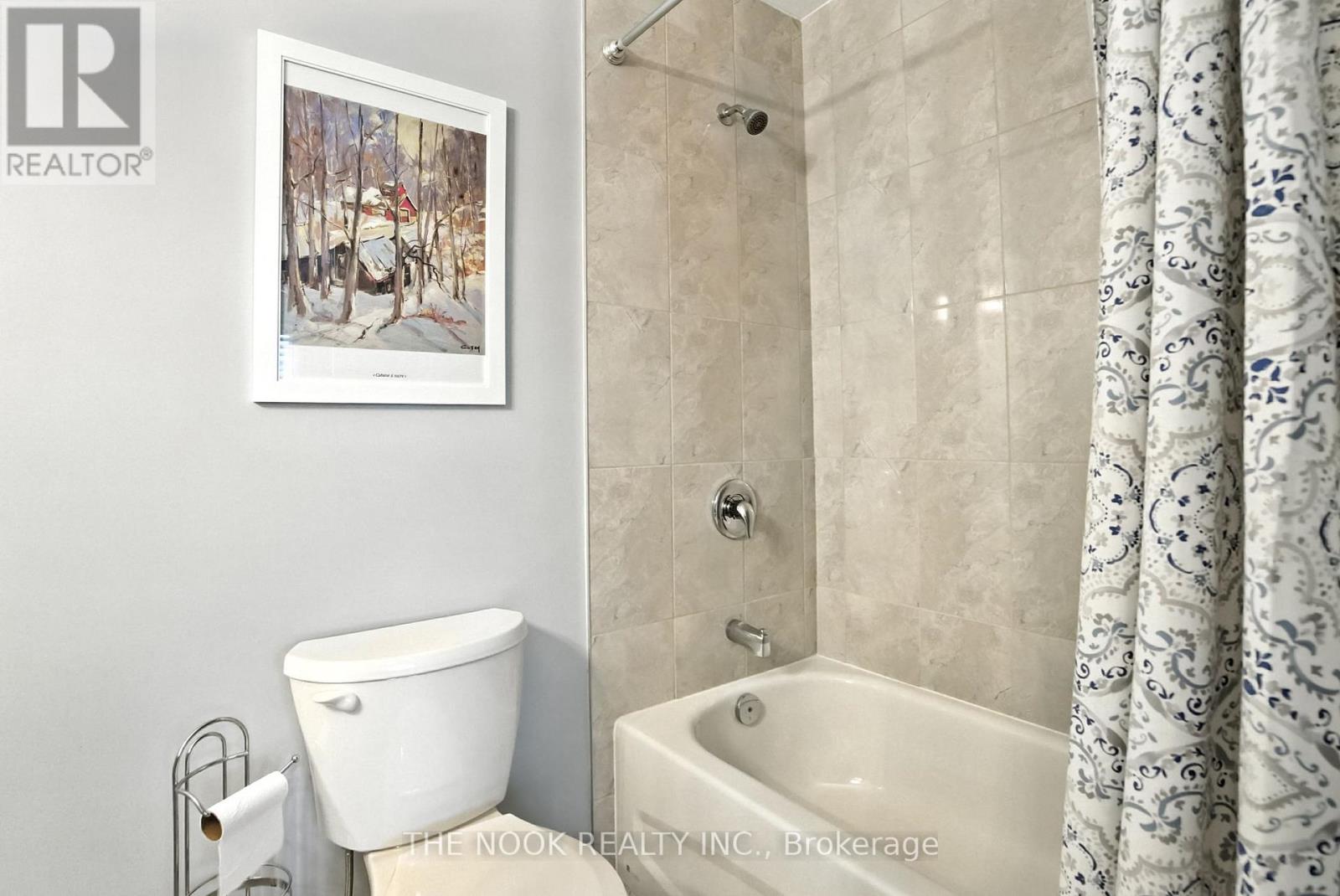 Photo 29 of 207 Crombie Street, Clarington ON