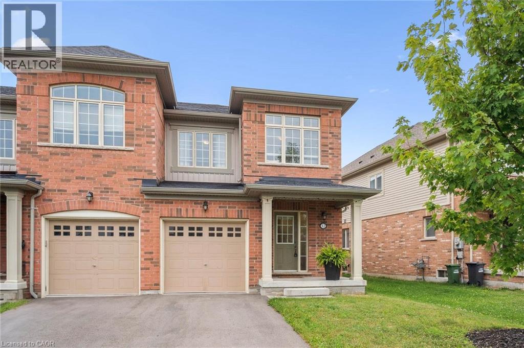 Photo 2 of 32 Skinner Drive, Guelph ON