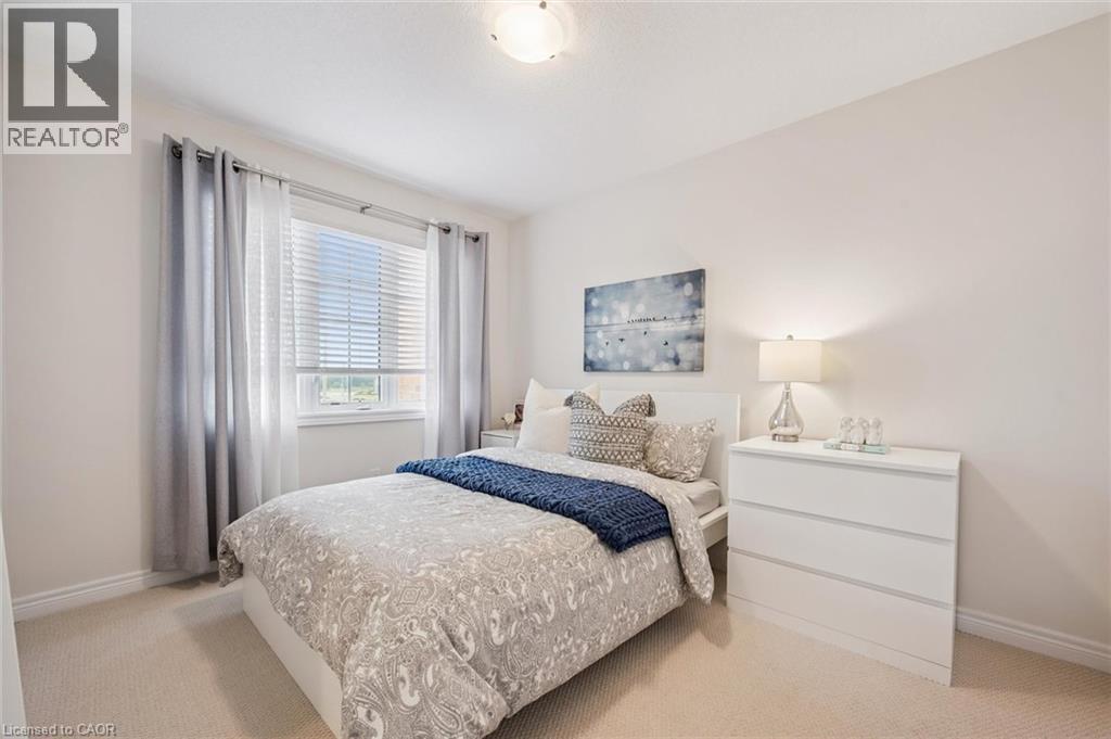 Photo 20 of 32 Skinner Drive, Guelph ON