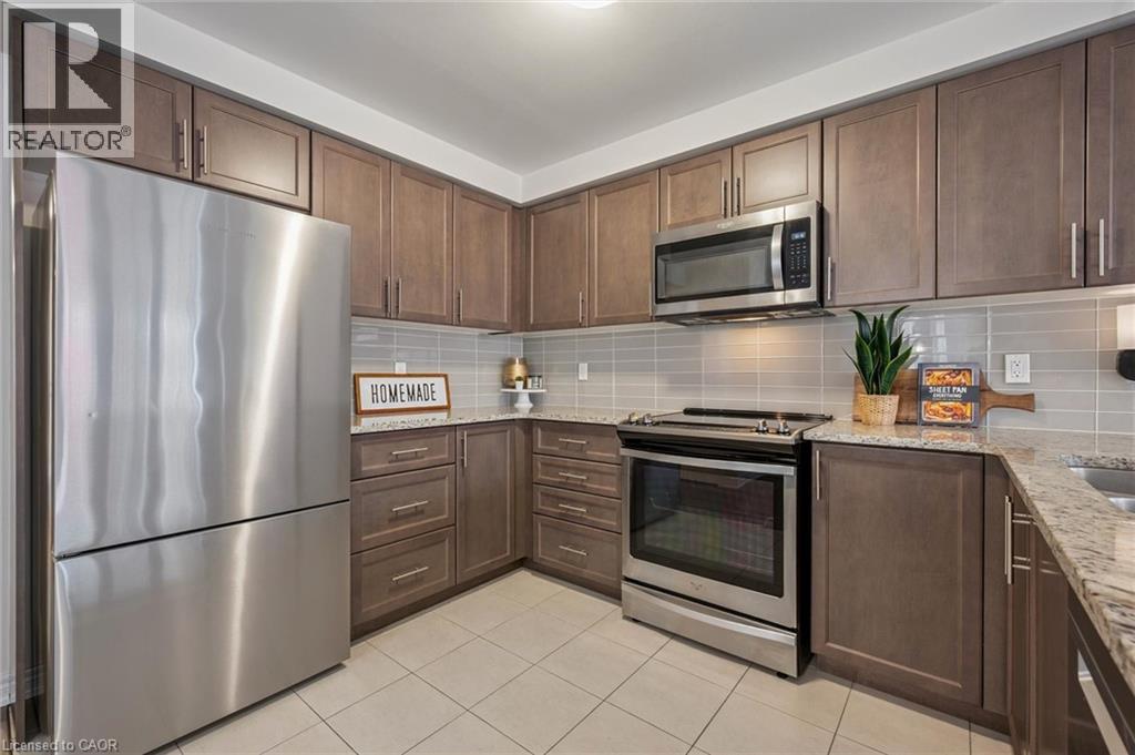 Photo 11 of 32 Skinner Drive, Guelph ON
