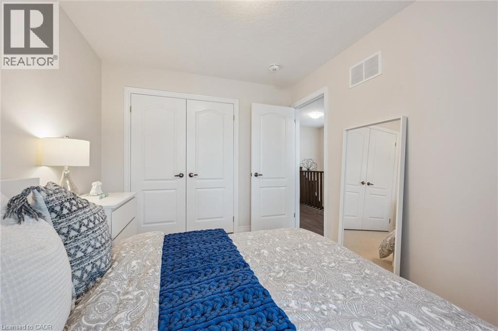 Photo 21 of 32 Skinner Drive, Guelph ON