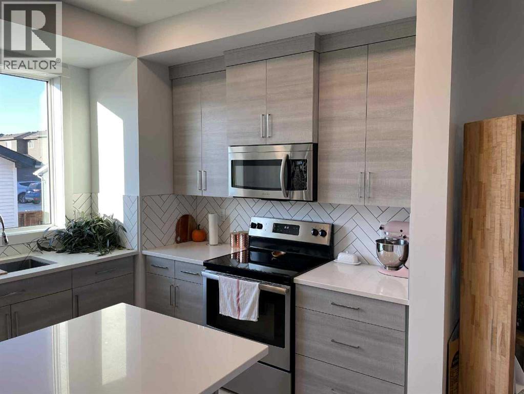 Photo 7 of 4615 Fairmont Gate S, Lethbridge AB