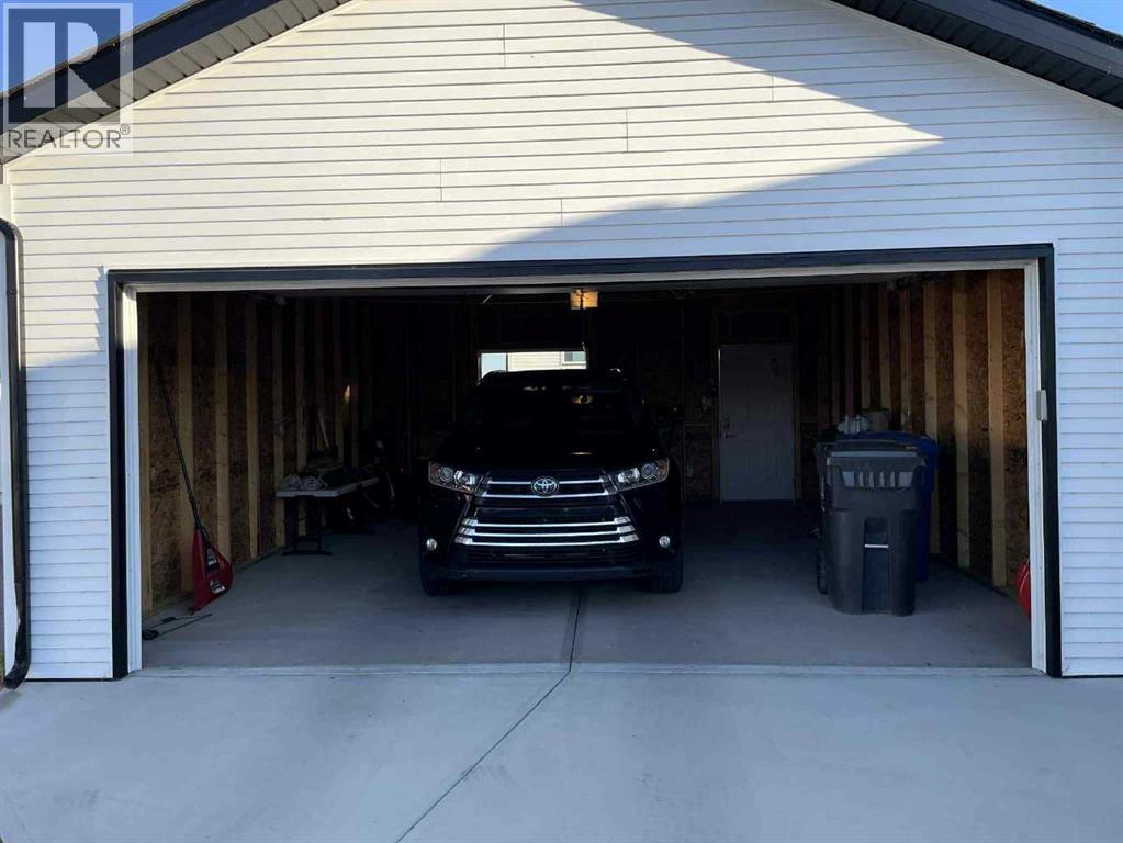Photo 18 of 4615 Fairmont Gate S, Lethbridge AB