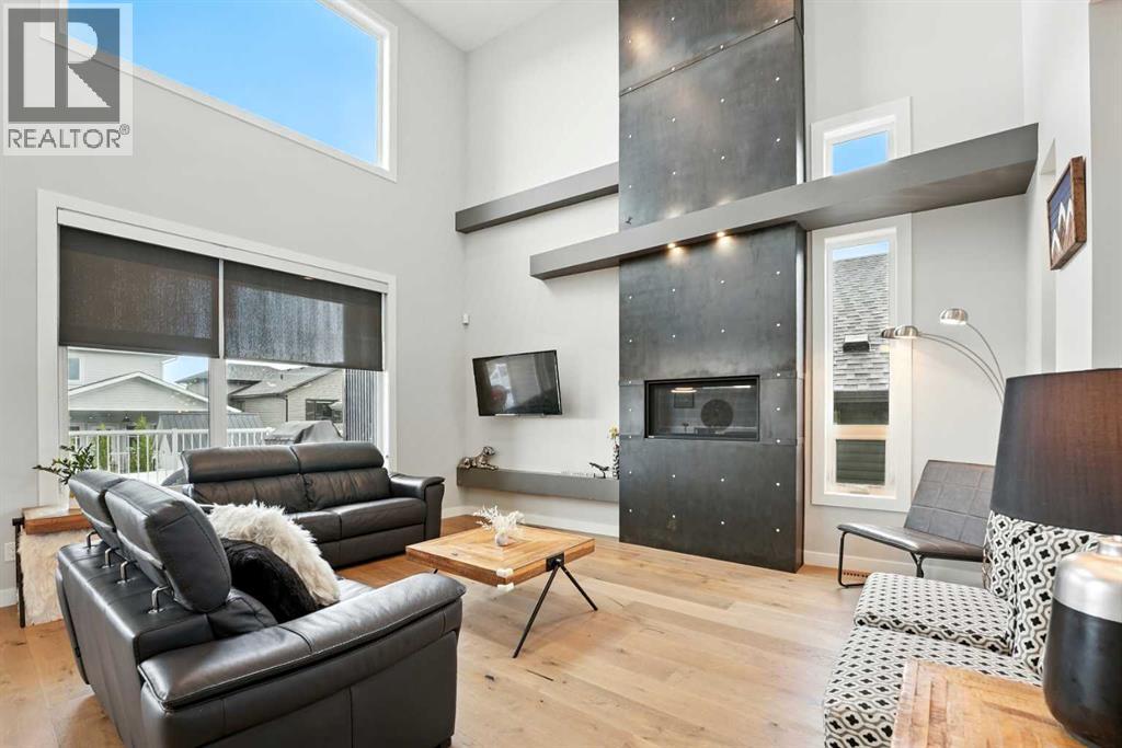 Photo 7 of 102 Longmire Close, Red Deer AB