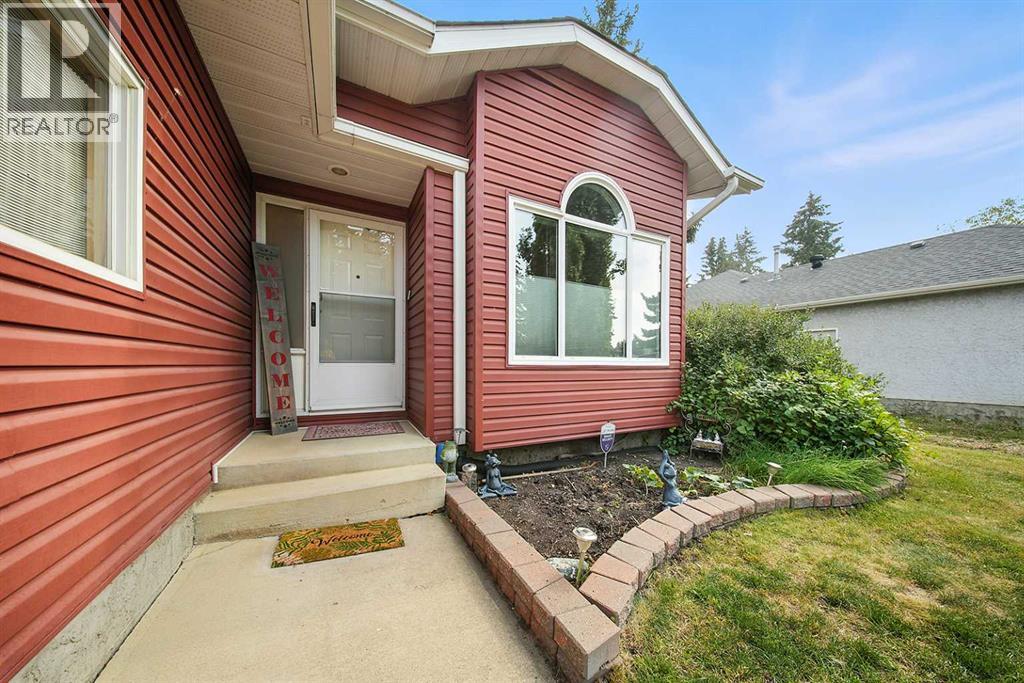 8 Petticoat Lane, Lacombe