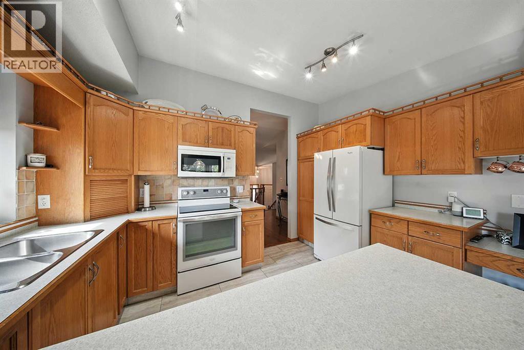 8 Petticoat Lane, Lacombe