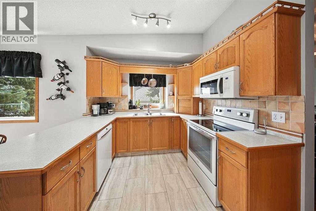 8 Petticoat Lane, Lacombe