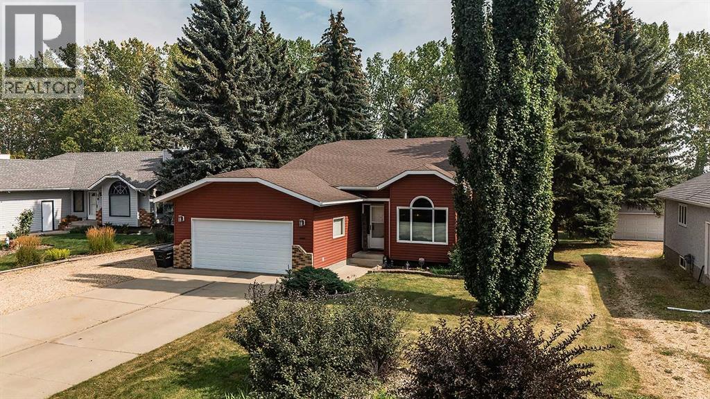 8 Petticoat Lane, Lacombe