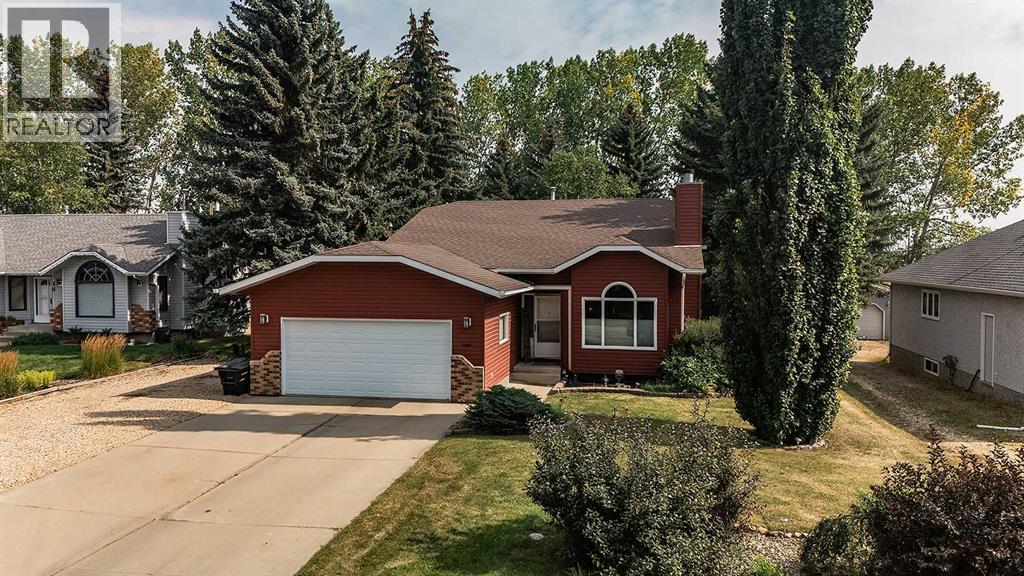 8 Petticoat Lane, Lacombe