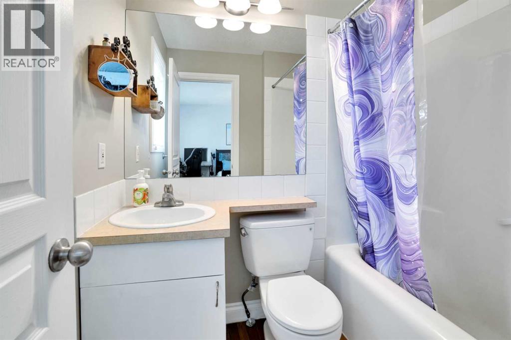 Photo 27 of 54 Cougar Ridge Mews Sw, Calgary AB