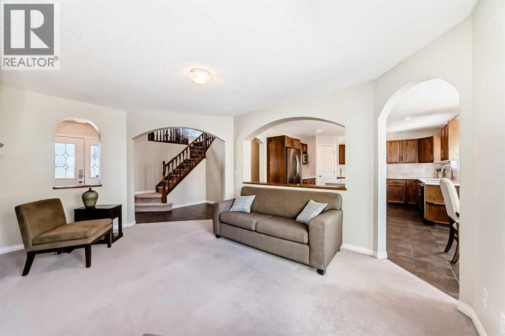 Photo 13 of 108 Weston Manor Sw, Calgary AB