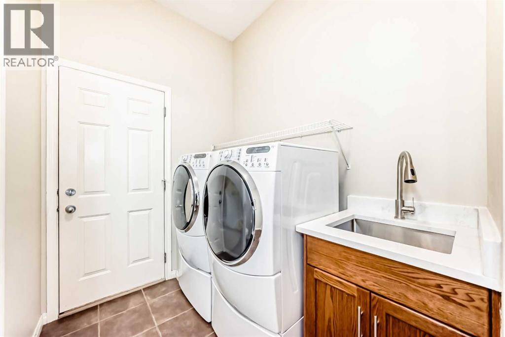 Photo 21 of 108 Weston Manor Sw, Calgary AB
