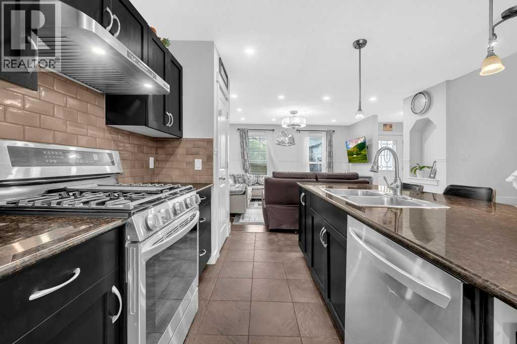 Photo 10 of 2088 Luxstone Boulevard Sw, Airdrie AB