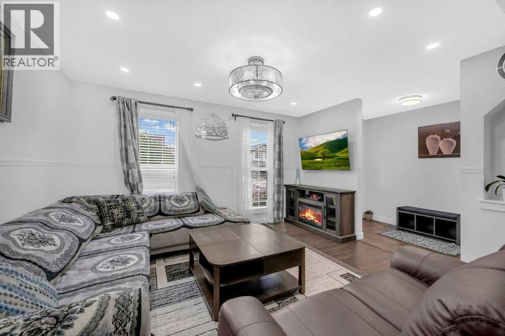 Photo 5 of 2088 Luxstone Boulevard Sw, Airdrie AB