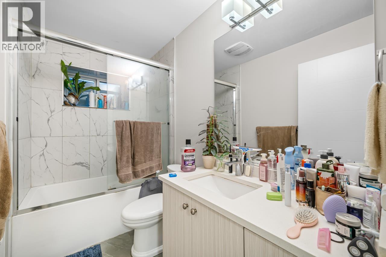 8480 13TH AVENUE, Burnaby