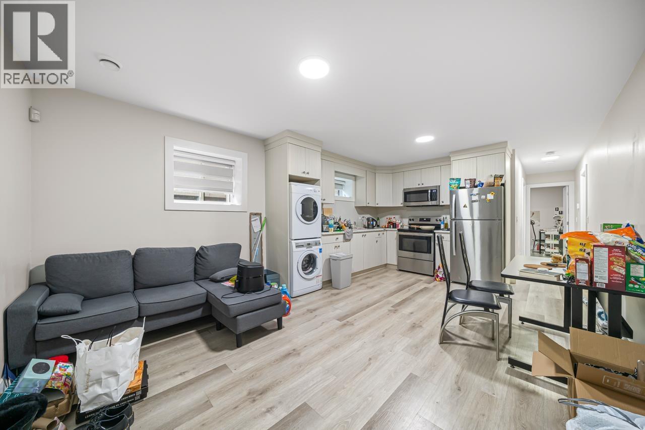 8480 13TH AVENUE, Burnaby