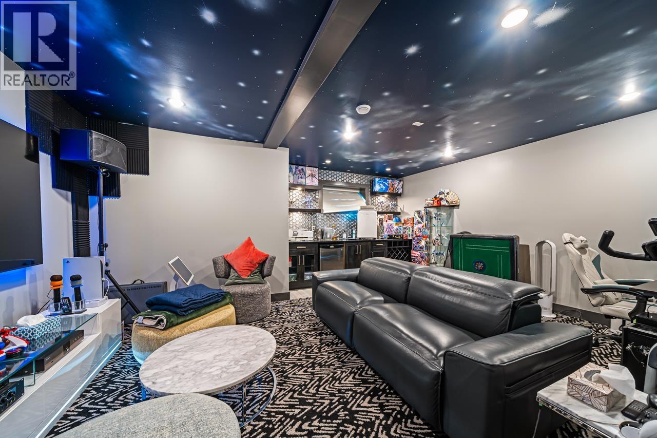 8480 13TH AVENUE, Burnaby
