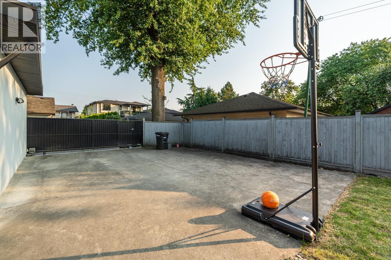 8480 13TH AVENUE, Burnaby