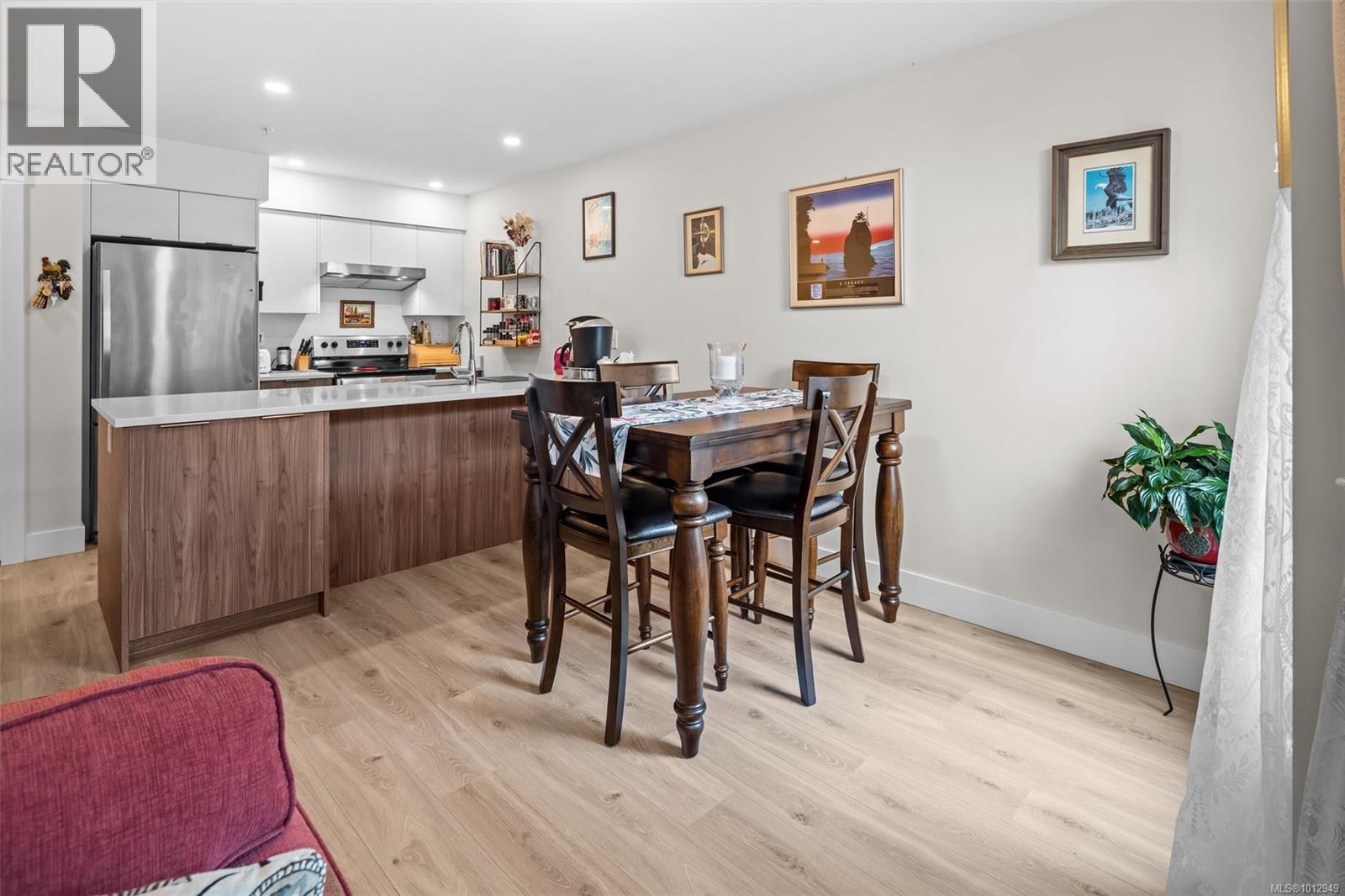 115 2038 Gatewood Road, Sooke