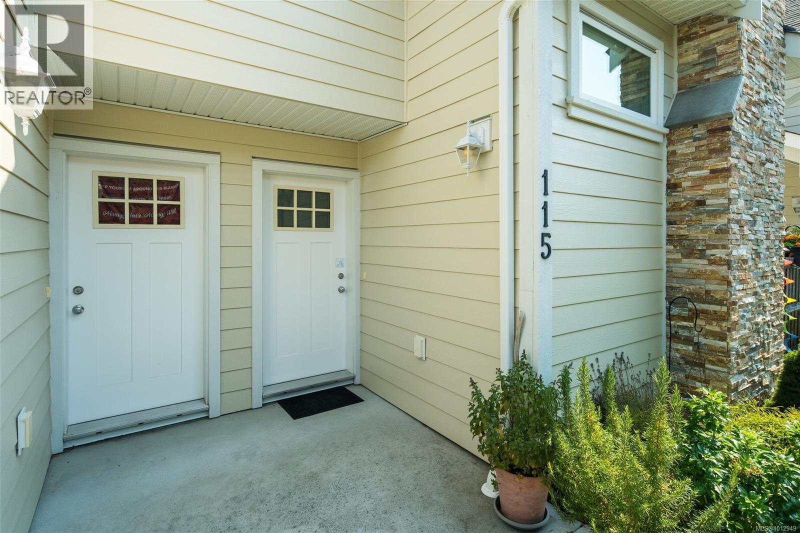 115 2038 Gatewood Road, Sooke