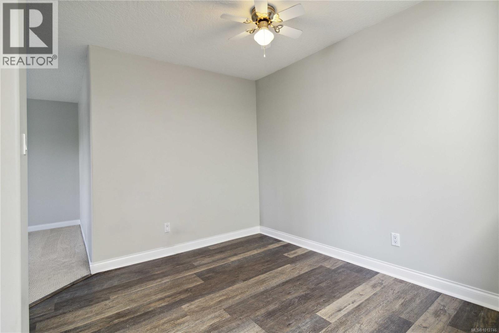 Photo 22 of 406 1580 Christmas Ave, Saanich BC