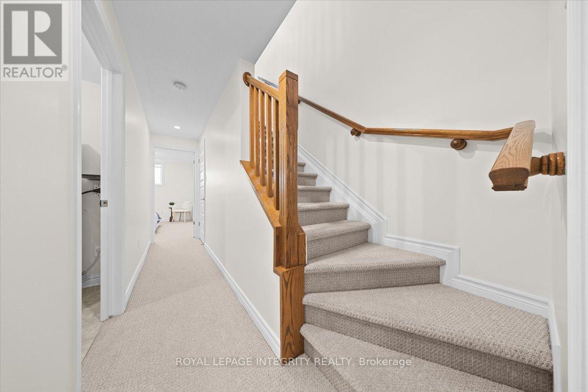 Photo 24 of 732 Lakeridge Drive, Ottawa ON