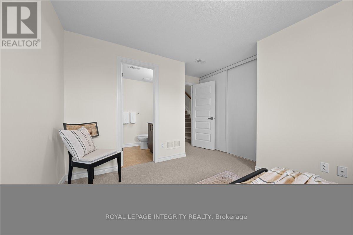 Photo 22 of 732 Lakeridge Drive, Ottawa ON