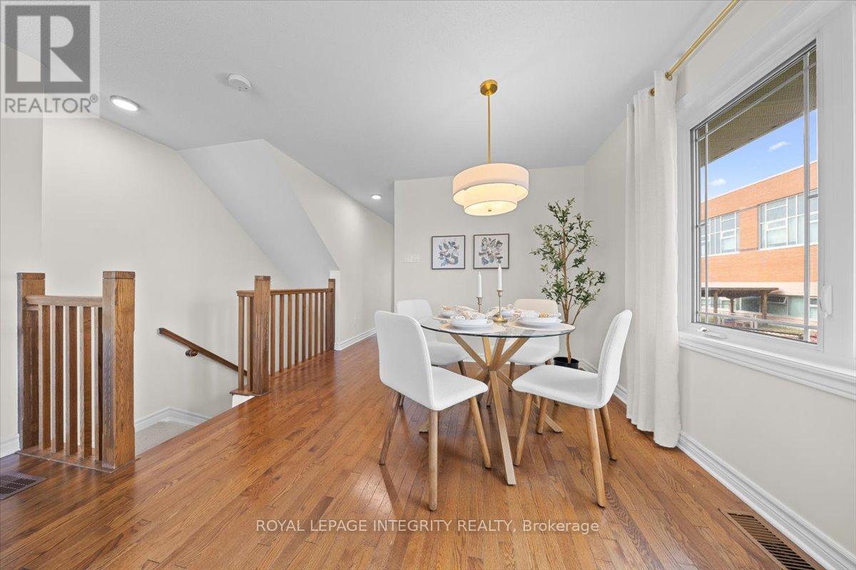 Photo 19 of 732 Lakeridge Drive, Ottawa ON