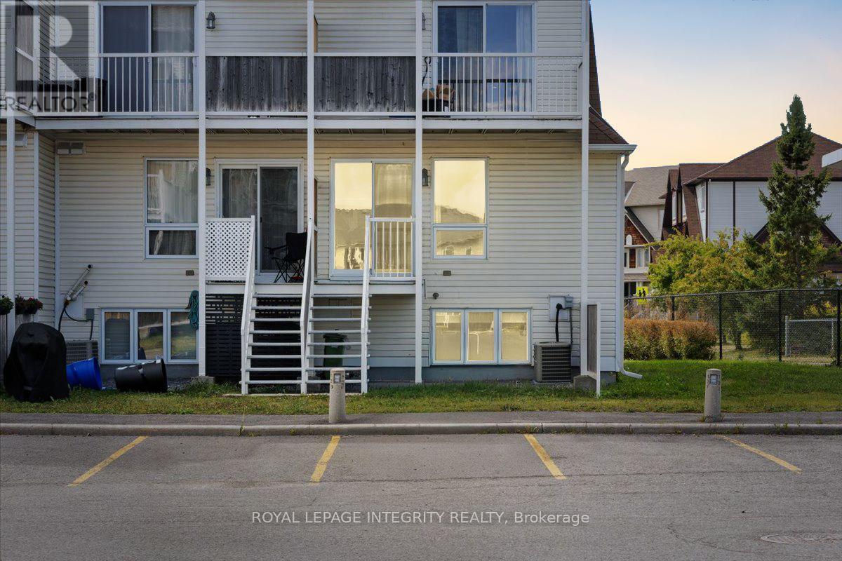 Photo 32 of 732 Lakeridge Drive, Ottawa ON