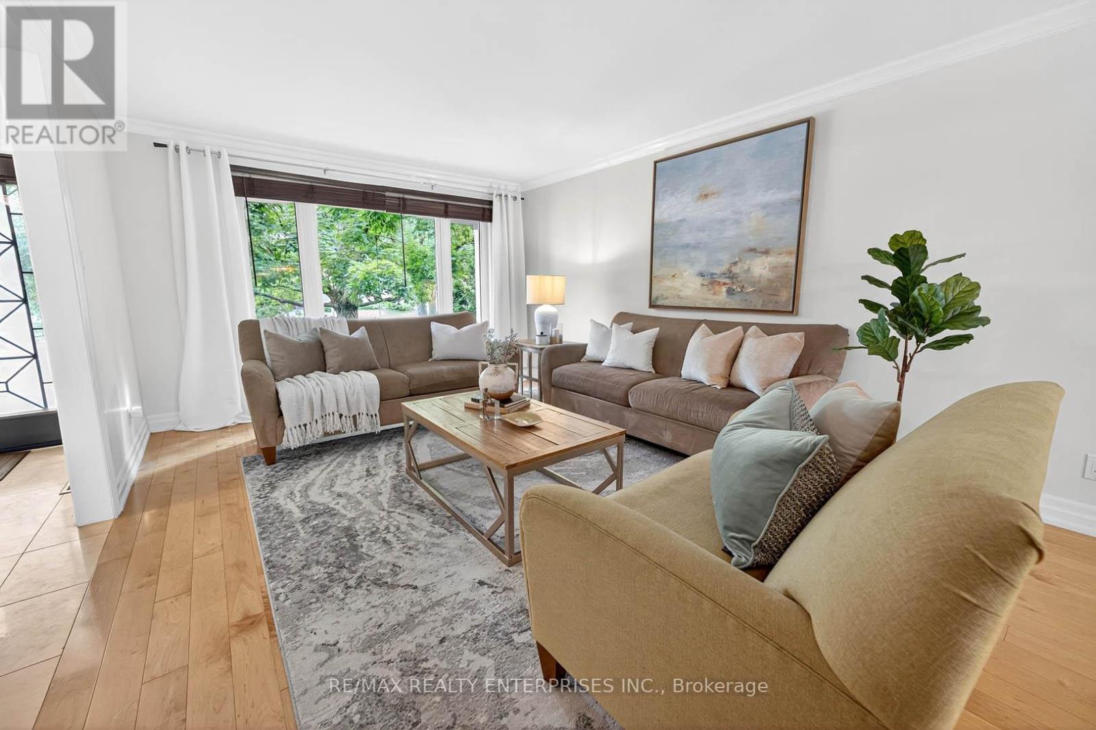 Photo 7 of 2439 Arioso Court, Mississauga ON