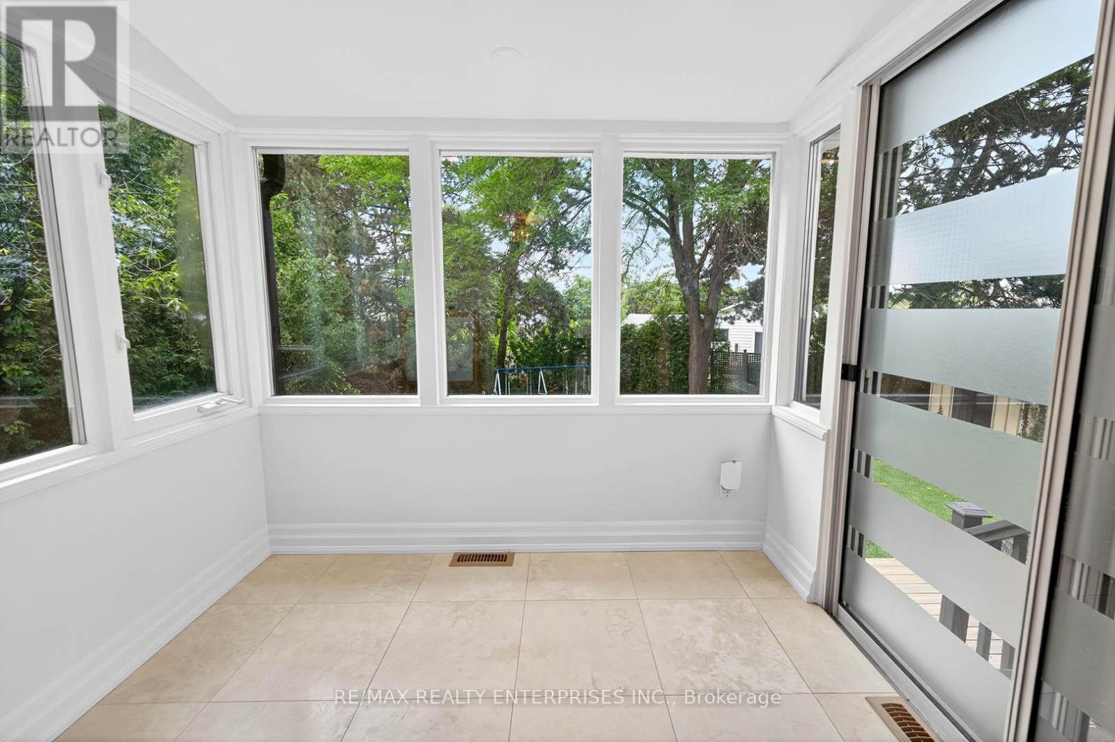 Photo 16 of 2439 Arioso Court, Mississauga ON