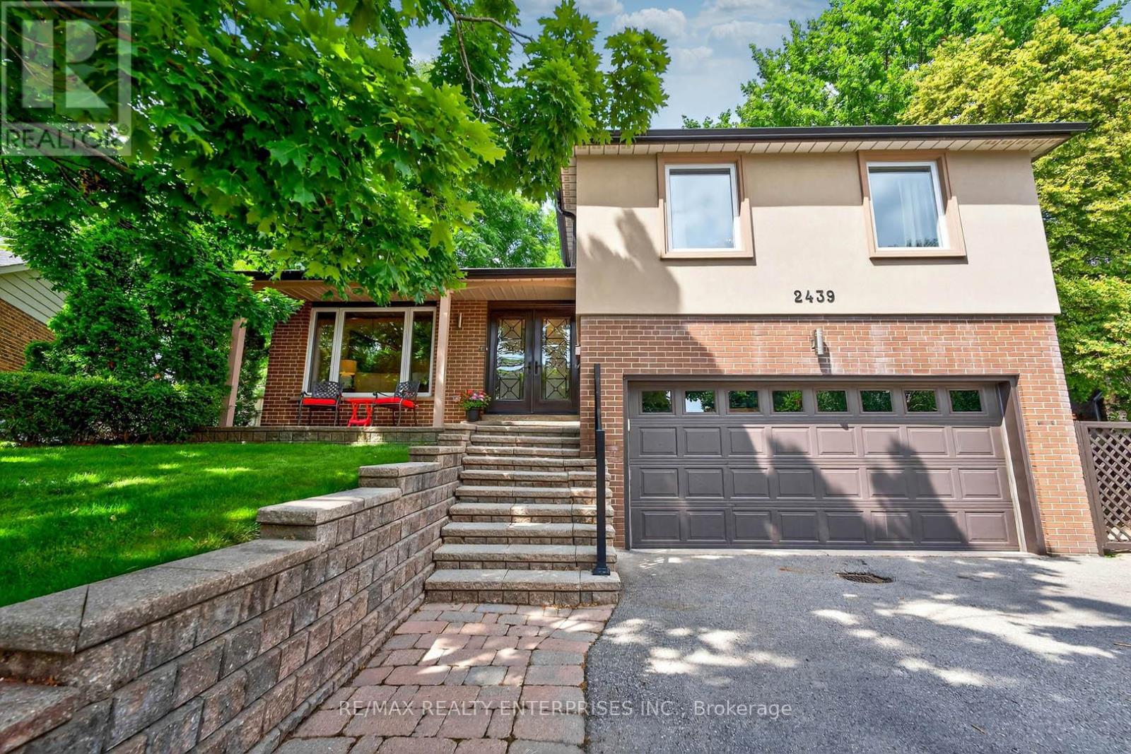 Photo 2 of 2439 Arioso Court, Mississauga ON