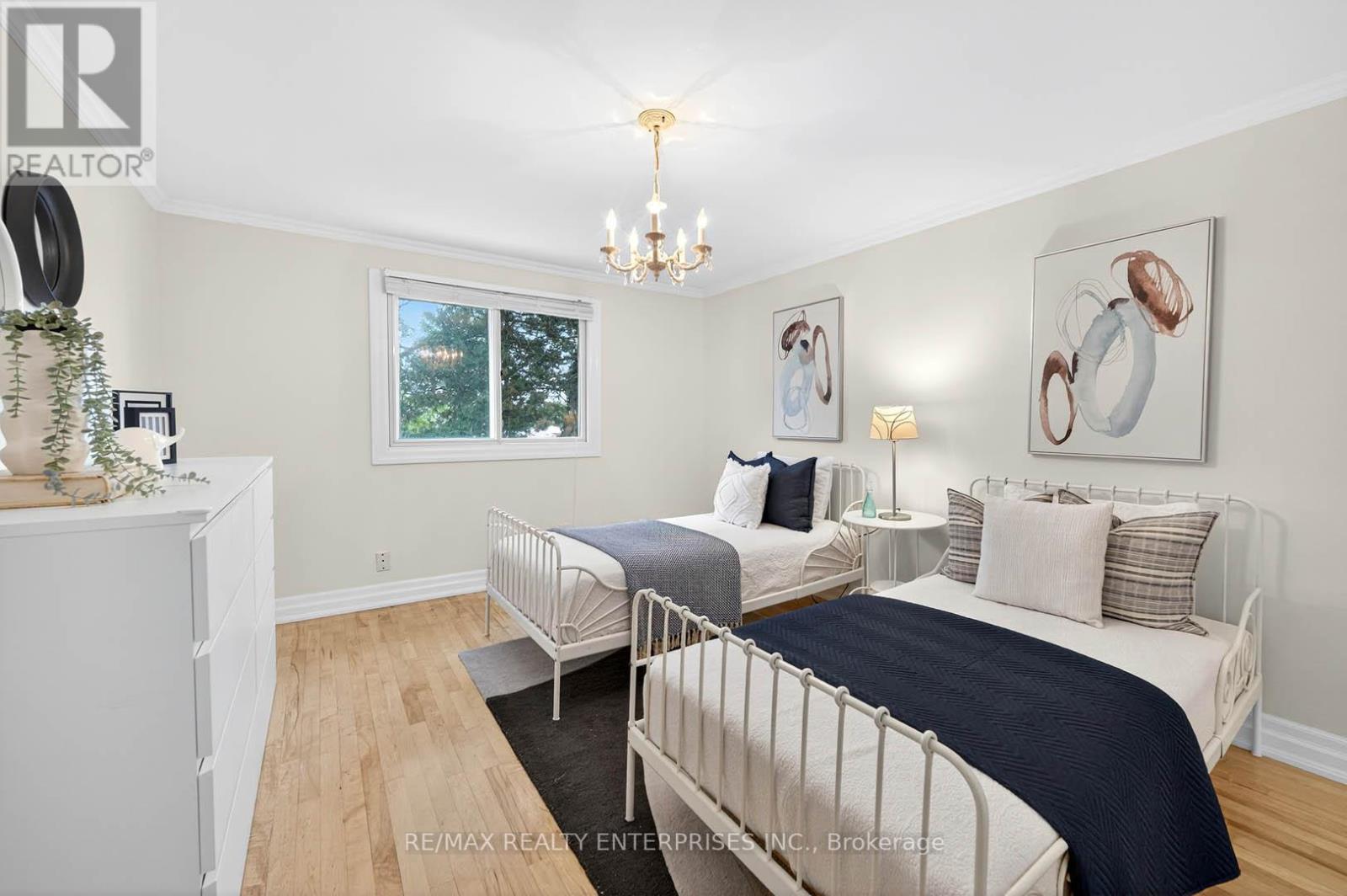 Photo 28 of 2439 Arioso Court, Mississauga ON