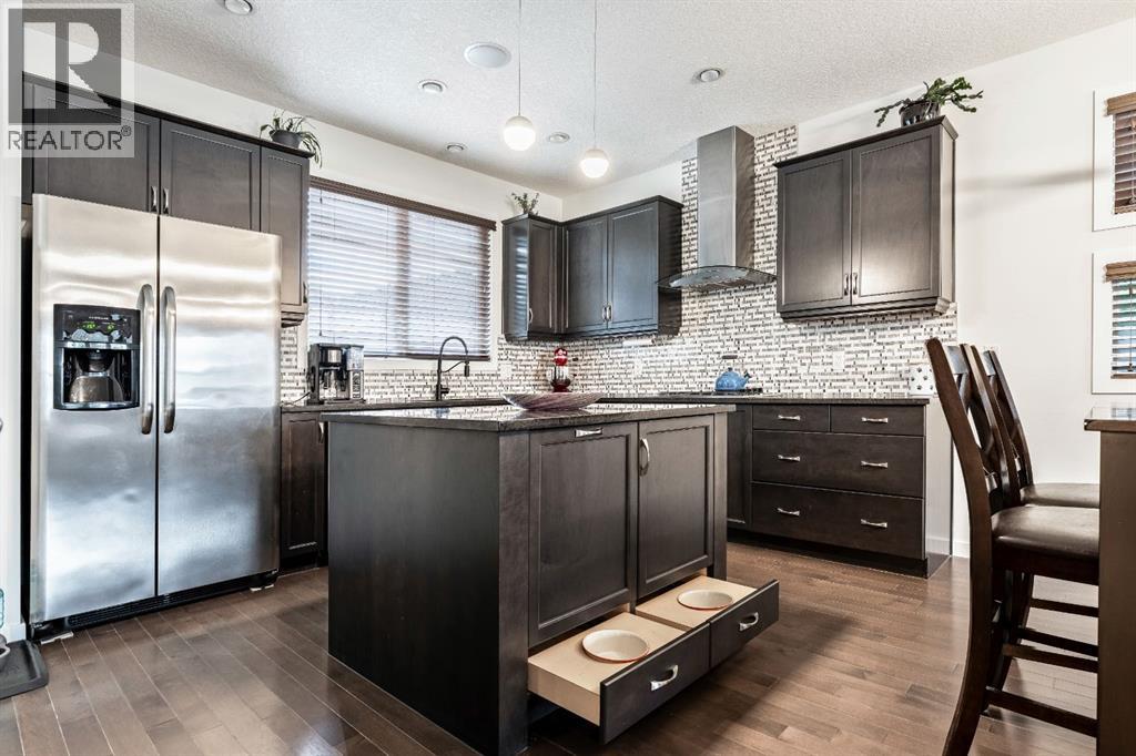 Photo 14 of 773 River Heights Crescent, Cochrane AB