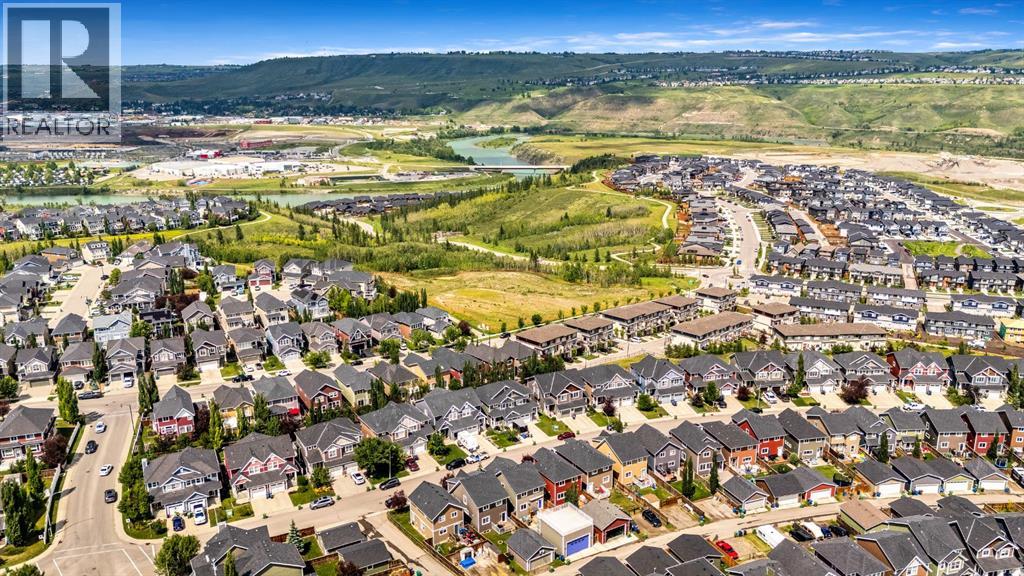 Photo 38 of 773 River Heights Crescent, Cochrane AB
