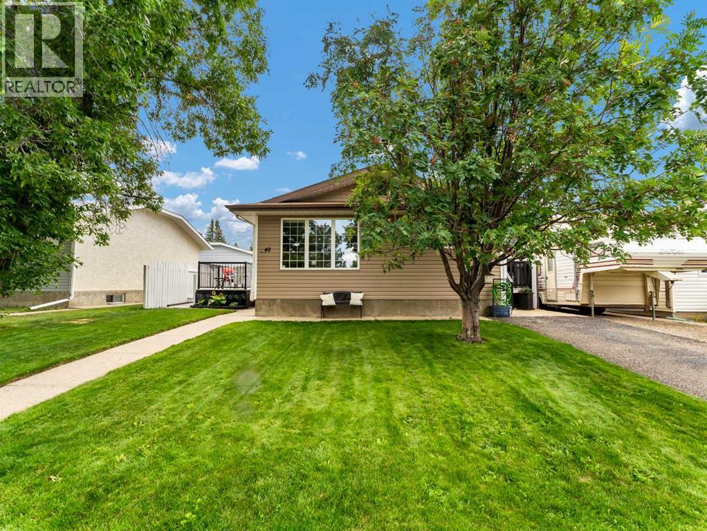 Photo 1 of 48 Strong Avenue Se, Medicine Hat AB