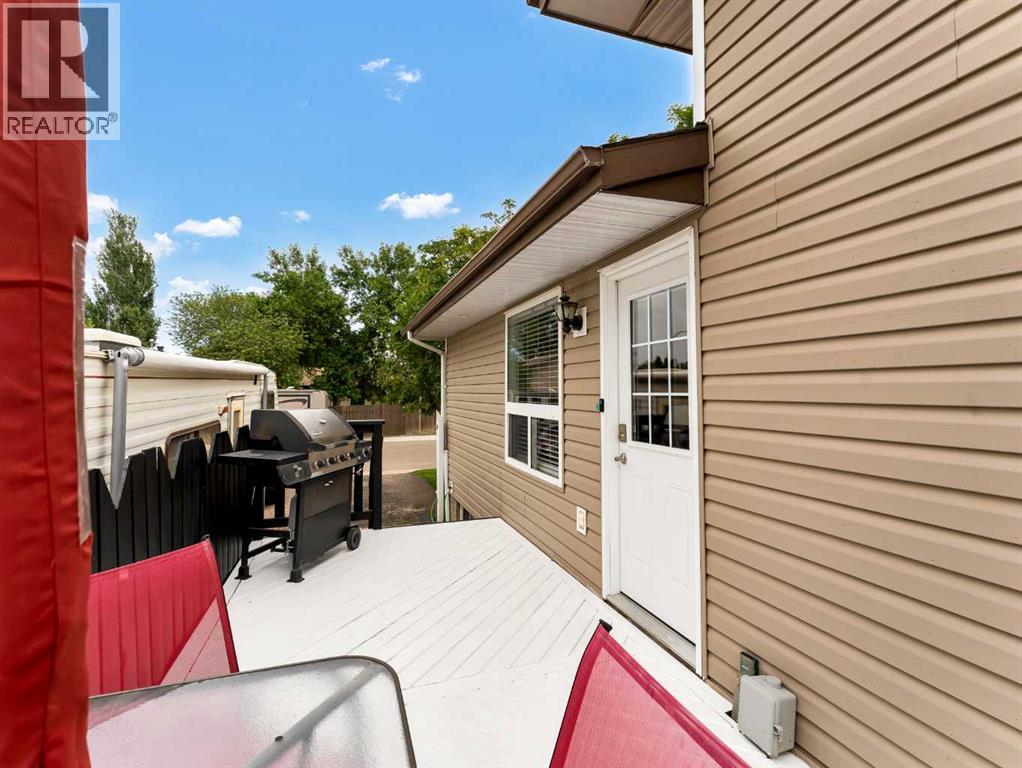 Photo 37 of 48 Strong Avenue Se, Medicine Hat AB