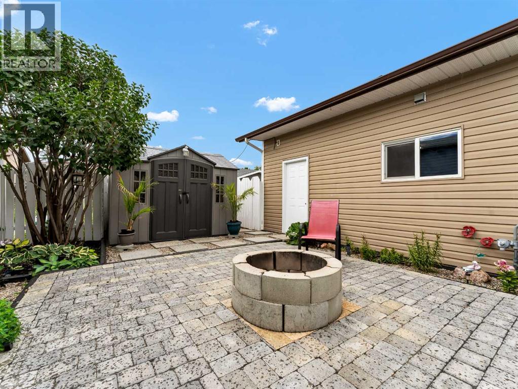 Photo 43 of 48 Strong Avenue Se, Medicine Hat AB