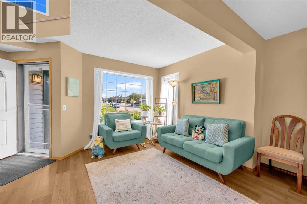 Photo 5 of 198 Panorama Hills Close Nw, Calgary AB