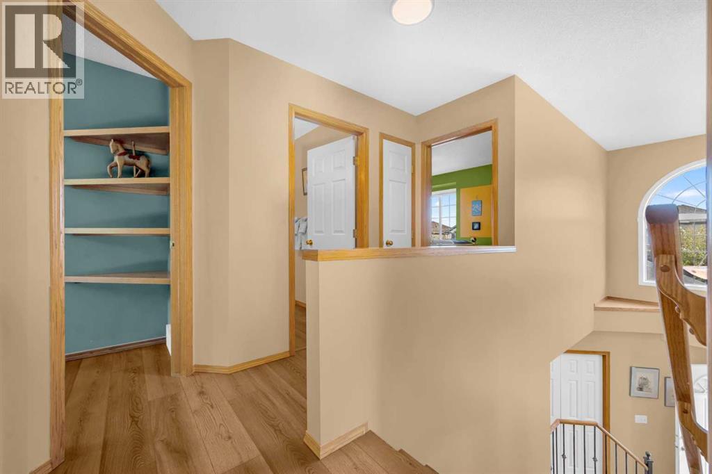 Photo 17 of 198 Panorama Hills Close Nw, Calgary AB