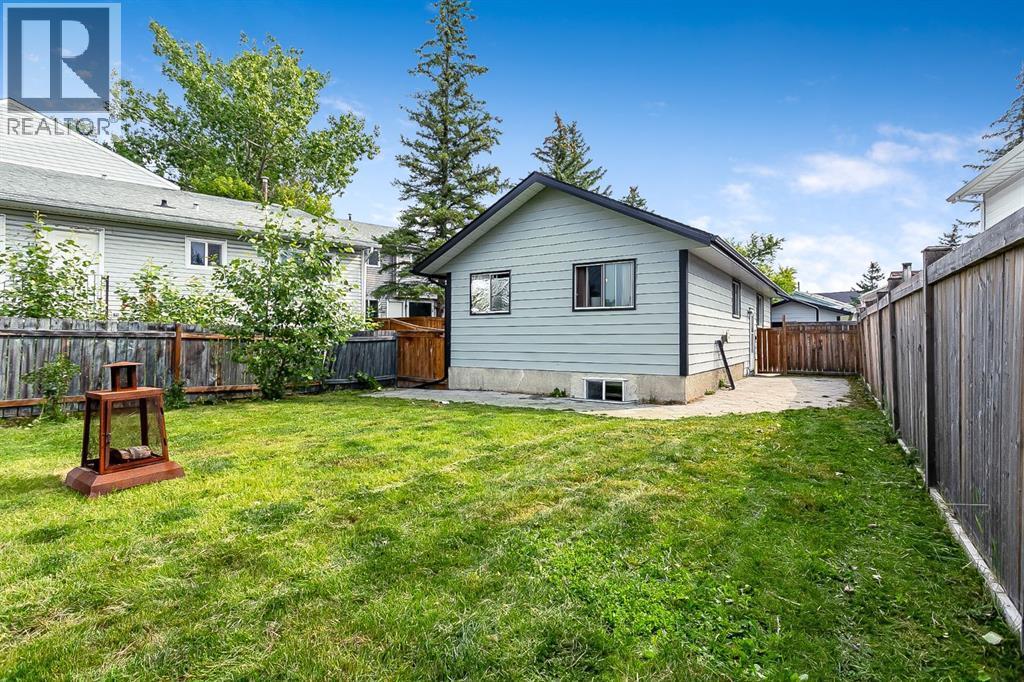 Photo 42 of 39 Edgeburn Crescent Nw, Calgary AB