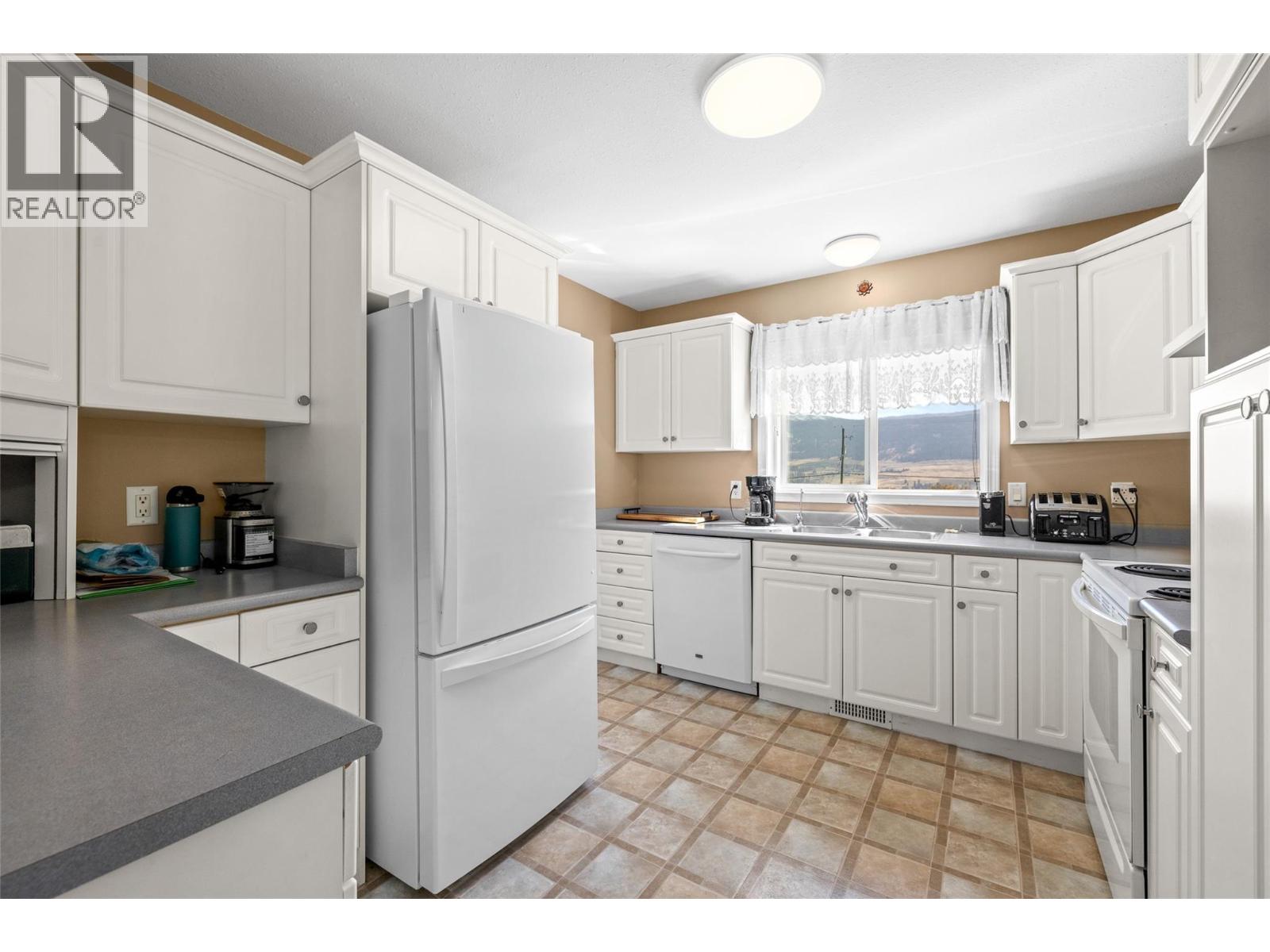  2171 Amundsen Road, Lake Country