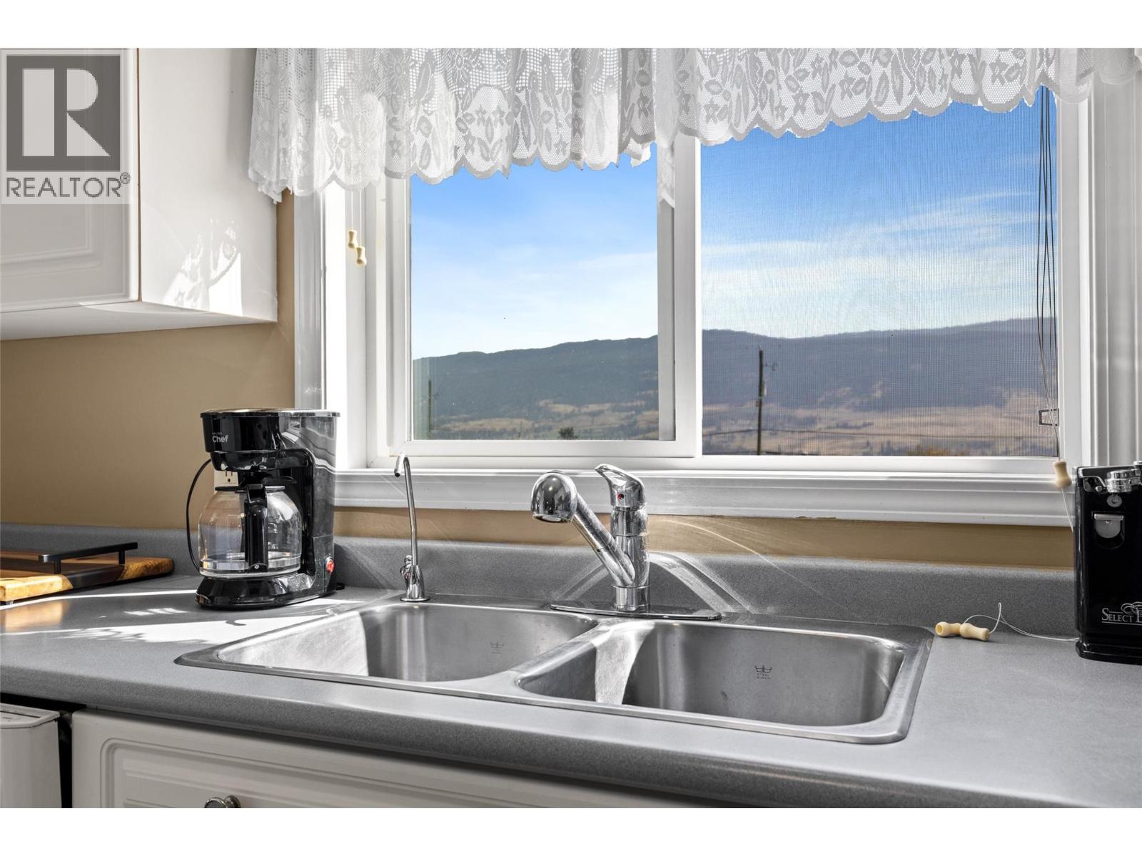  2171 Amundsen Road, Lake Country