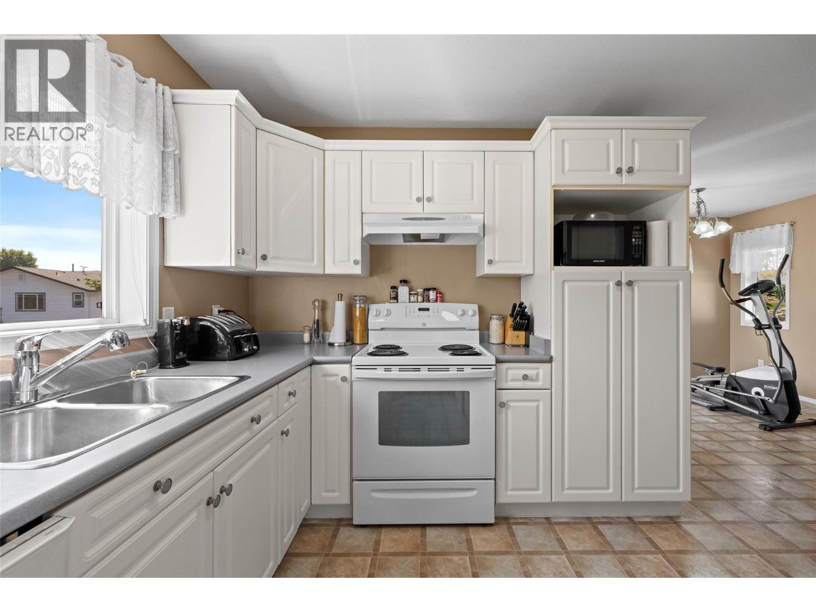 2171 Amundsen Road, Lake Country