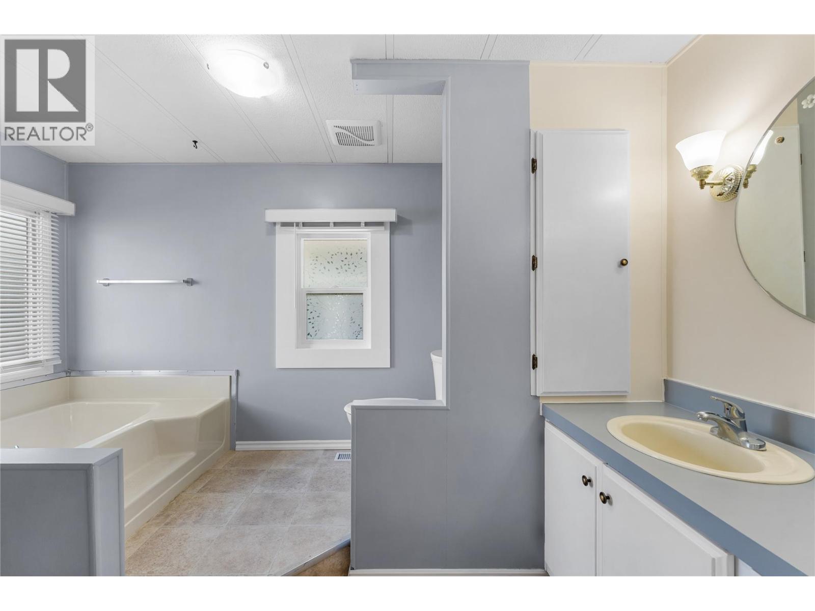 37 1881 Boucherie Road, West Kelowna