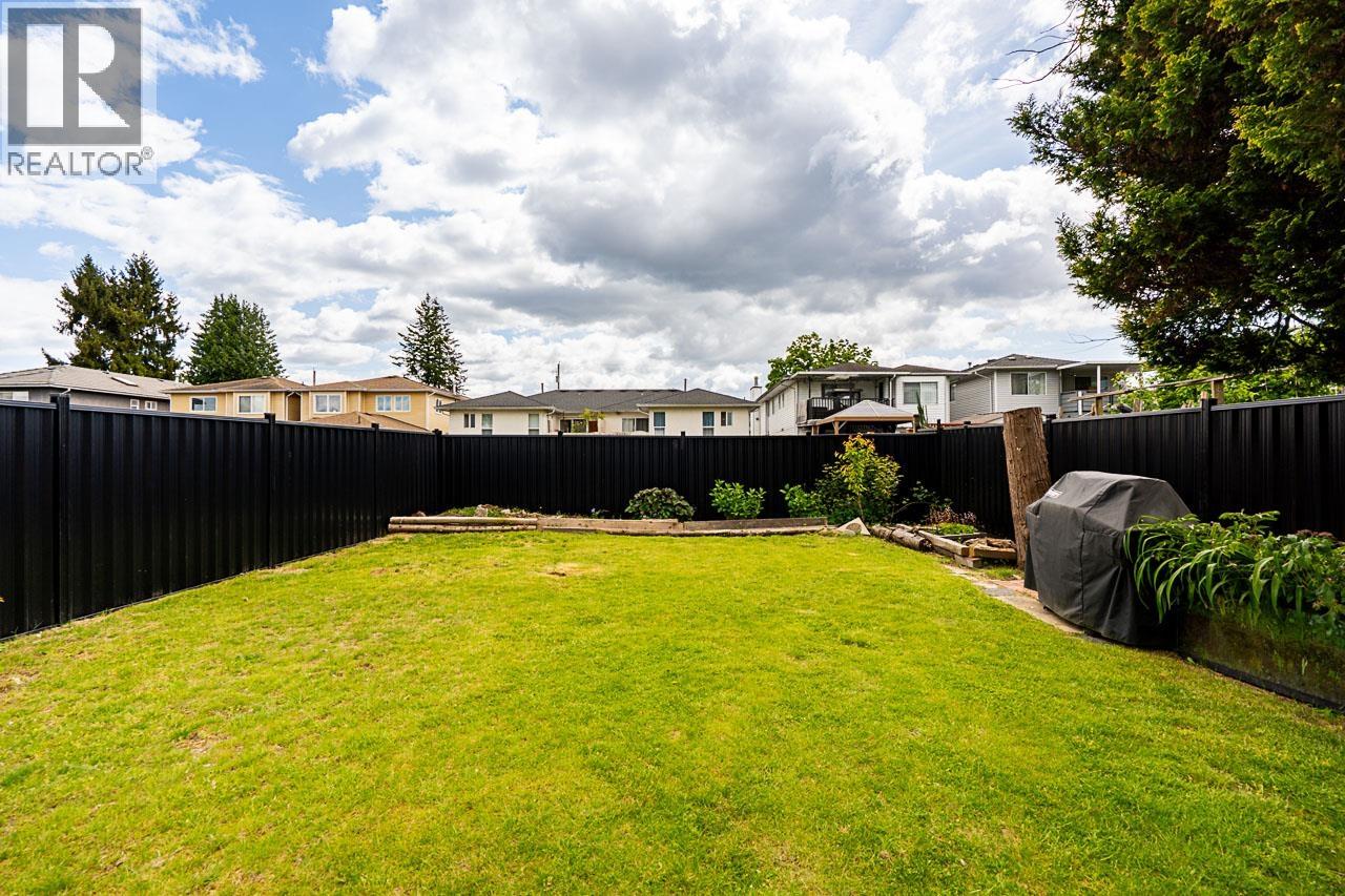 Photo 30 of 7936 Edmonds Street, Burnaby BC
