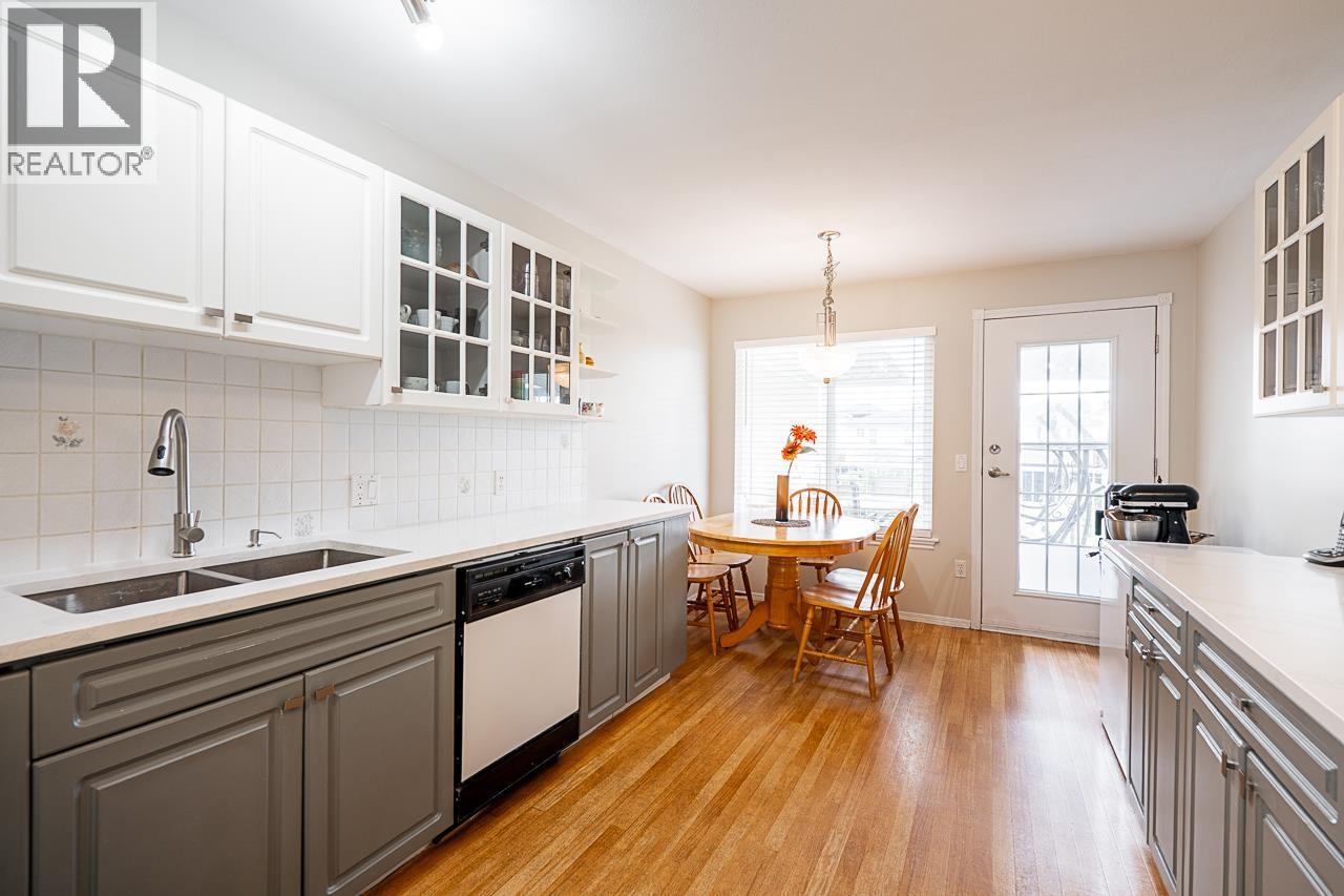 Photo 10 of 7936 Edmonds Street, Burnaby BC